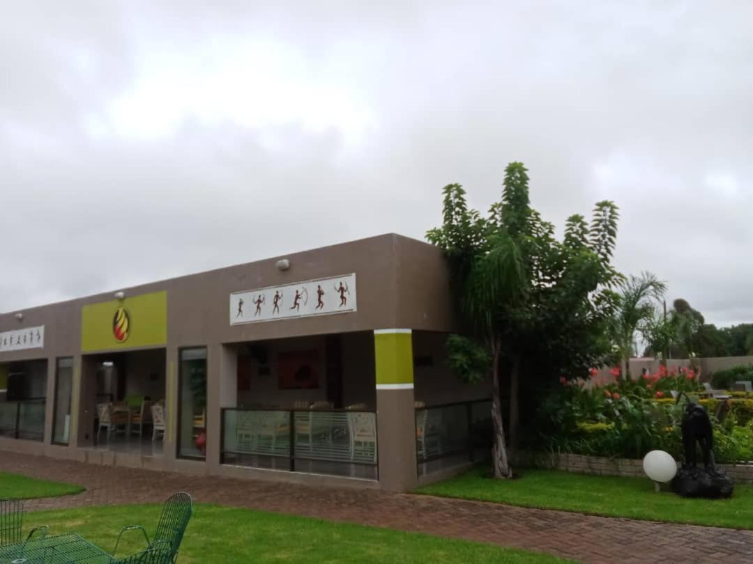Stay Afrique Hotel Bulawayo Exteriér fotografie